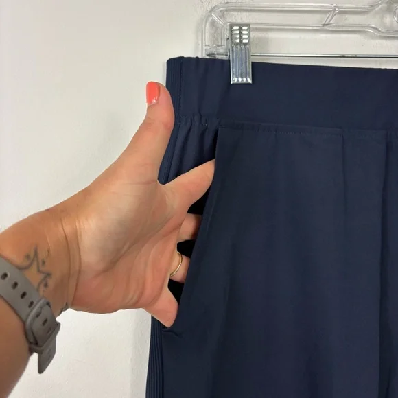 Quince Performance Tech Ankle Pant Womens M Navy Lightweight Casual Neutral - Picture 2 of 7